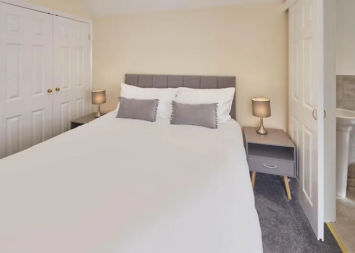 Host & Stay - The Cottage At Bagdale Hall